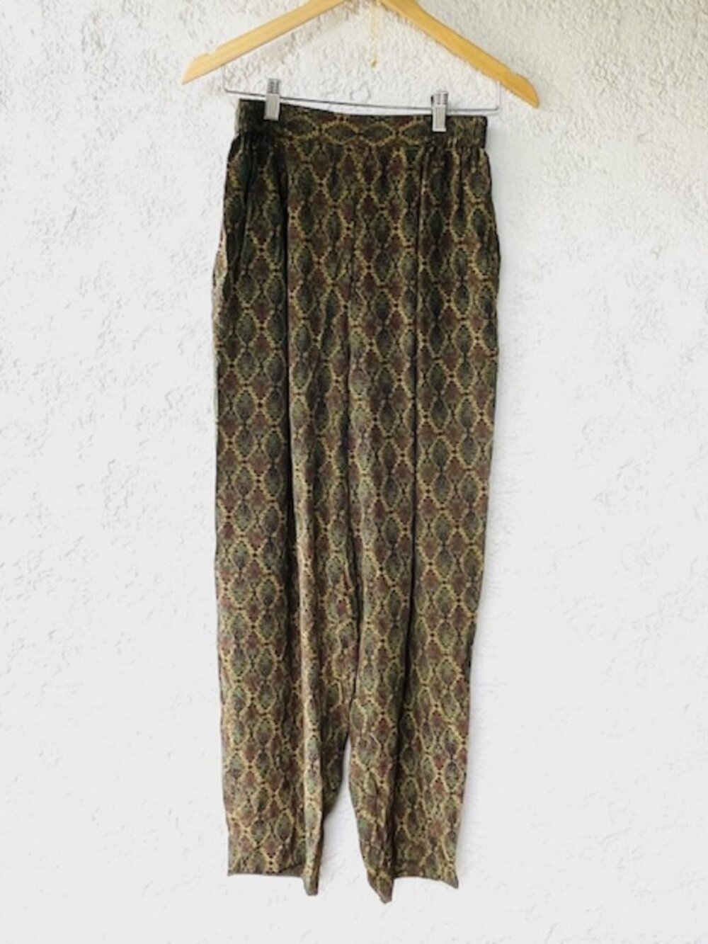 100% Silk Baroque Print Pants - like new - Picture 6 of 7
